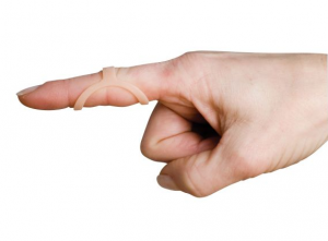 Image shows using an Oval 8 ring splint to index finger middle joint to stop triggering of finger.