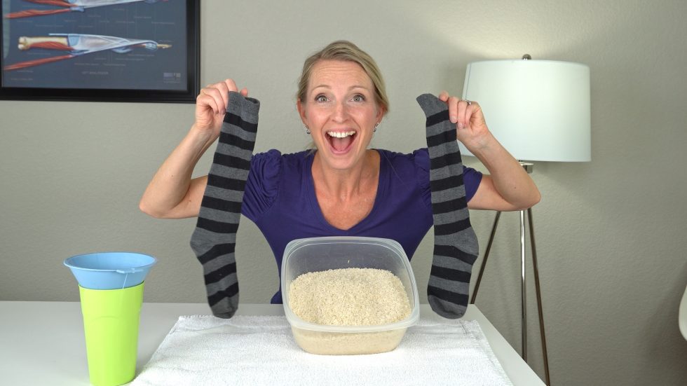 How to Make Your Own DIY Hot Pack with Rice No Sewing! Virtual Hand Care
